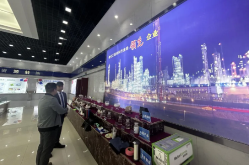 {e51bc060-42a4-4ea4-9760-92279c642bb3} {e51bc060-42a4-4ea4-9760-92279c642bb3}